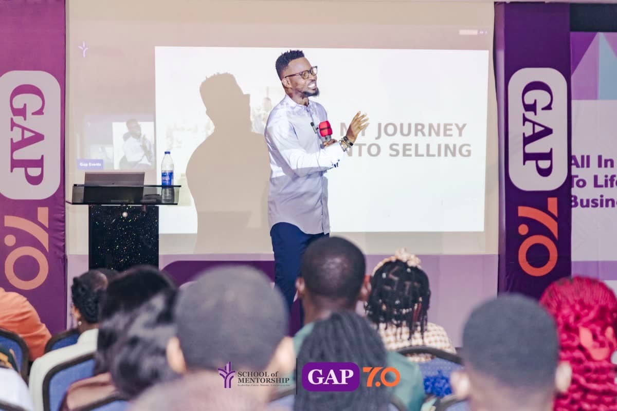 GAP experience moment